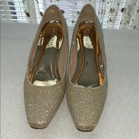 Valenti Franco Shoes - NWB Valenti Franco Pumps - Sz 8.5M